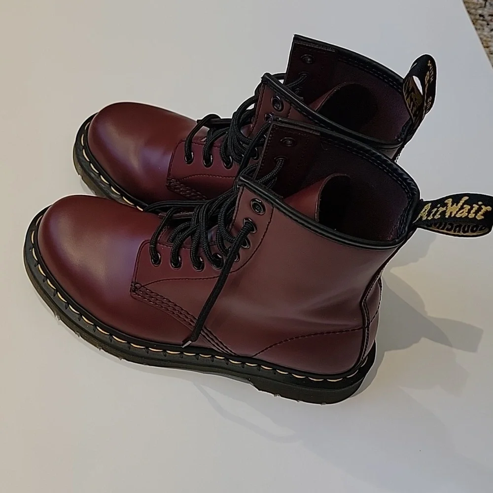 Dr. Martens 1460 Lace up Boots Burgundy Sz: 6 US - Picture 3 of 13